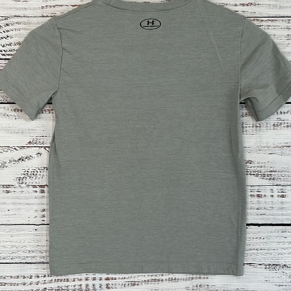 Under Armour Shirt Size 7 Boys - Picture 10 of 10